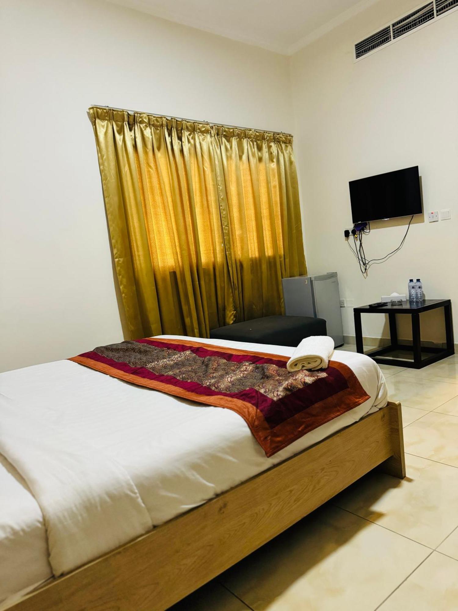 Al Hayat Suites Apartment Манама Экстерьер фото