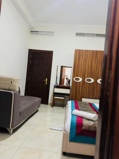 Al Hayat Suites Apartment Манама Экстерьер фото