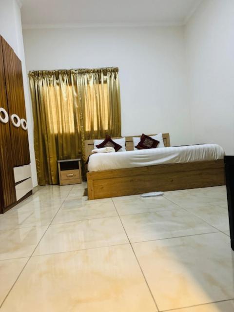 Al Hayat Suites Apartment Манама Экстерьер фото