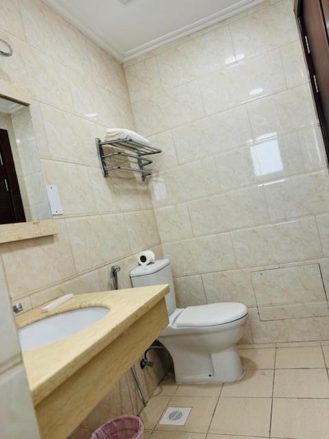 Al Hayat Suites Apartment Манама Экстерьер фото