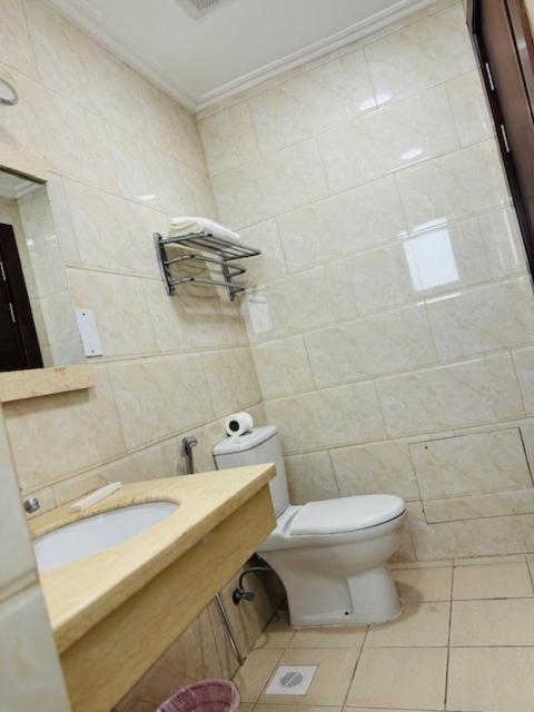 Al Hayat Suites Apartment Манама Экстерьер фото