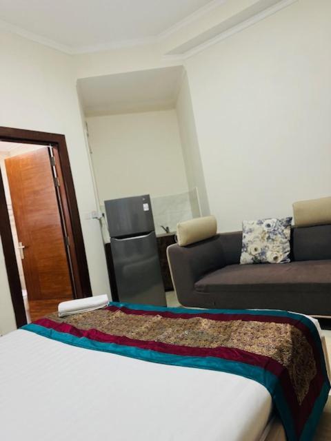 Al Hayat Suites Apartment Манама Экстерьер фото